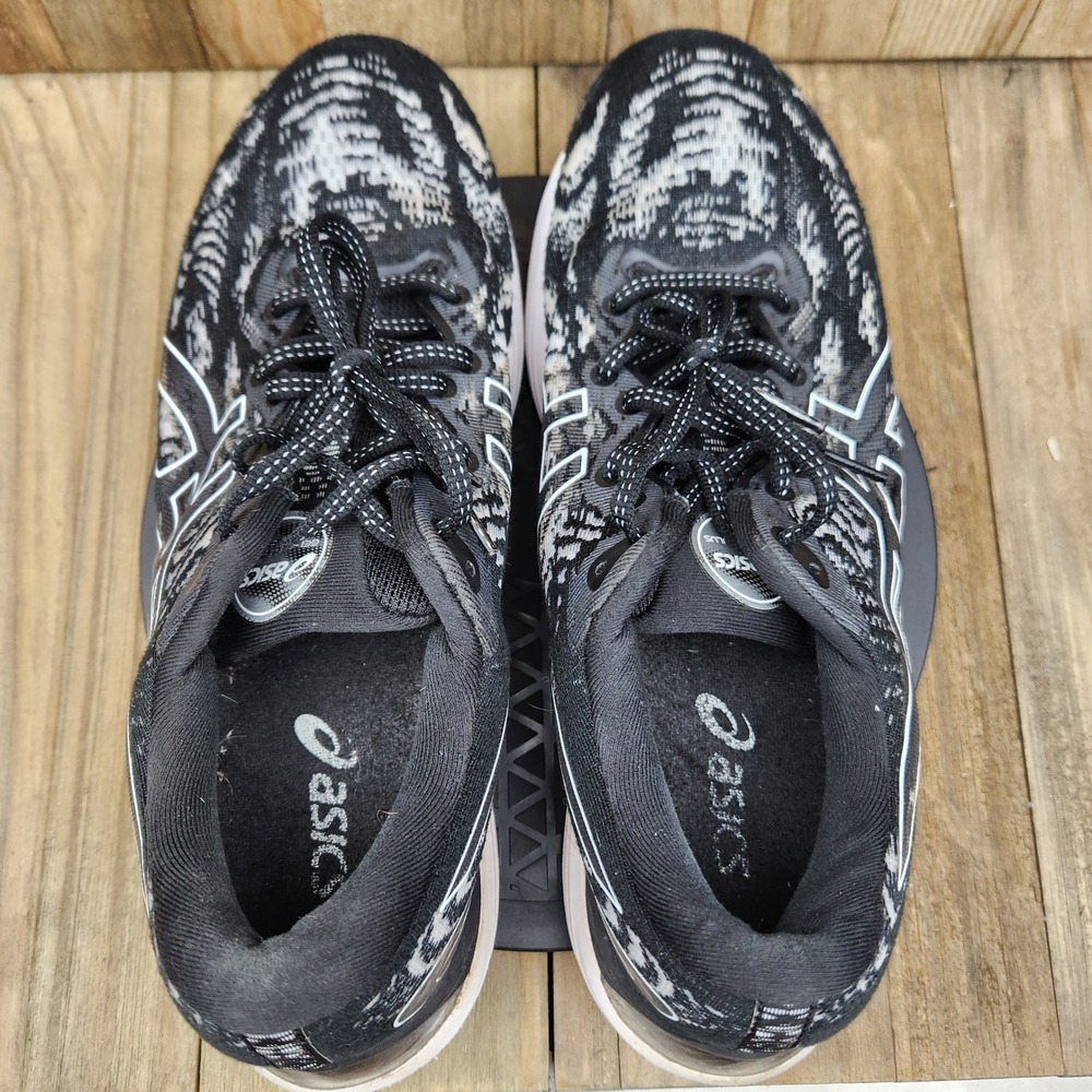 Asics Gel-Cumulus 23 Womens size 10 Running Shoes Black White 1012A888 - Picture 5 of 8